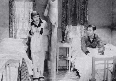 Colbert and Gable in It Happened One Night. 730